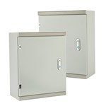 صندوق مقاوم للماء للأجهزة الكهربائية في رصيف القارب