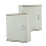 صندوق مقاوم للعوامل الجوية مزود بفتحات لتركيب الأنابيب