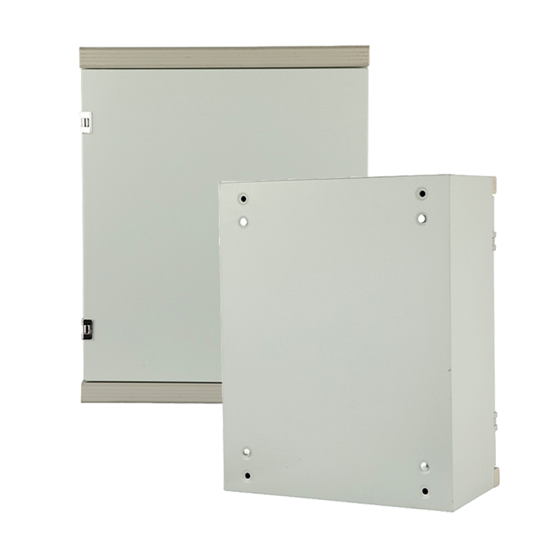 صندوق كهربائي مع فتحات على جميع الجوانب